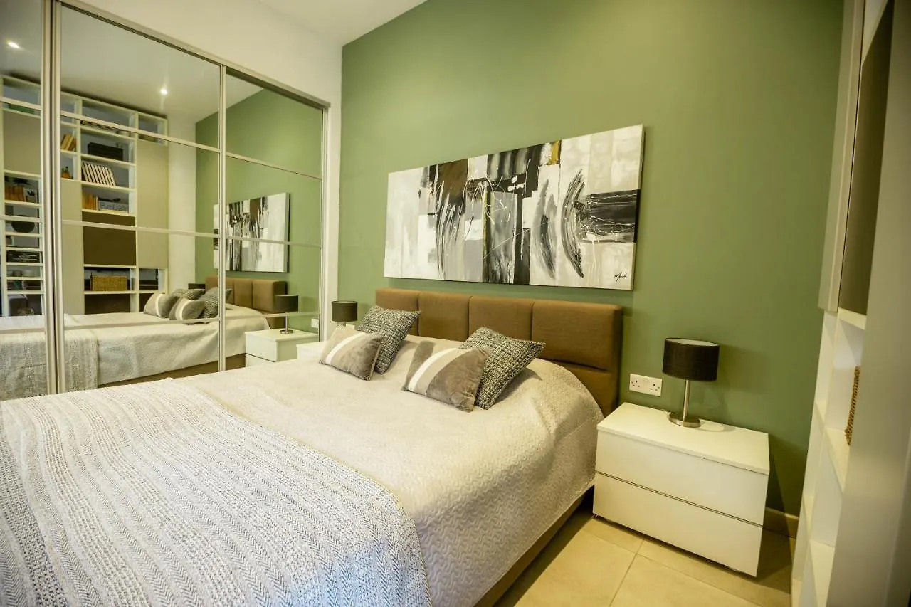 Spacious Studio Apartment Sliema 0*,