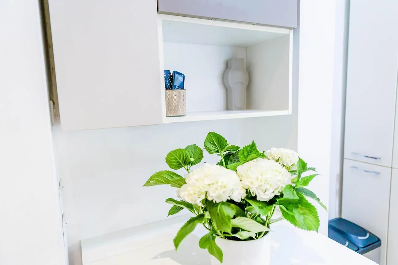 Spacious Studio Apartment Sliema