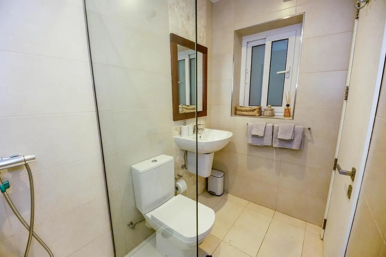 Spacious Studio Apartment Sliema